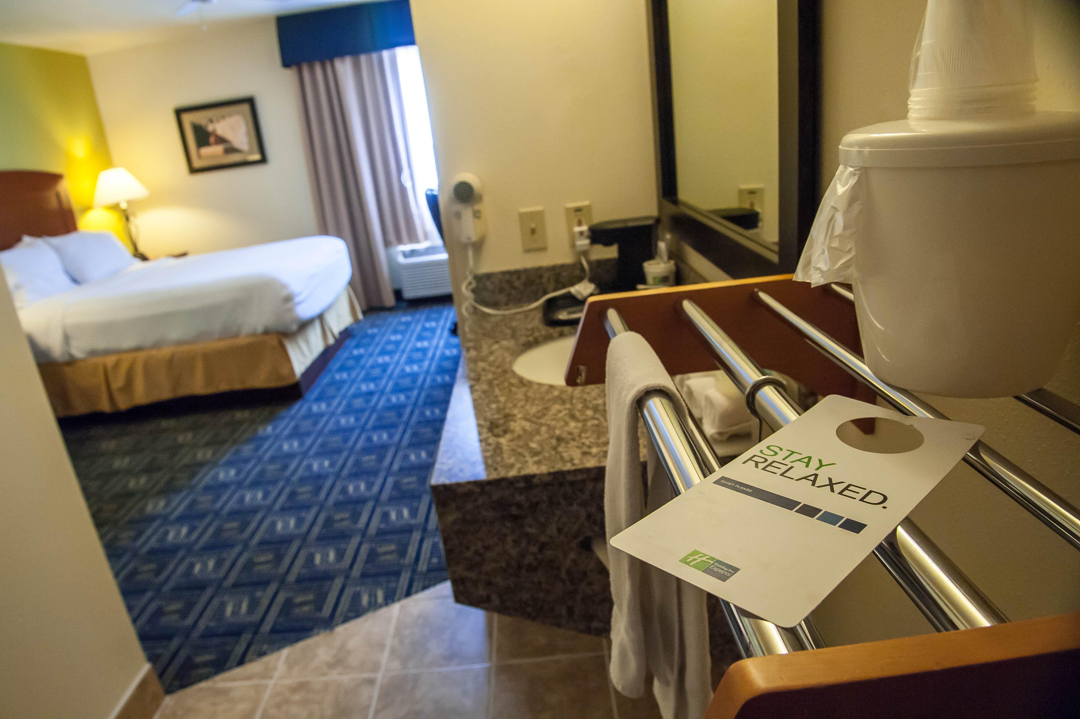 Holiday Inn Express Tucson-Airport By Ihg Exterior photo