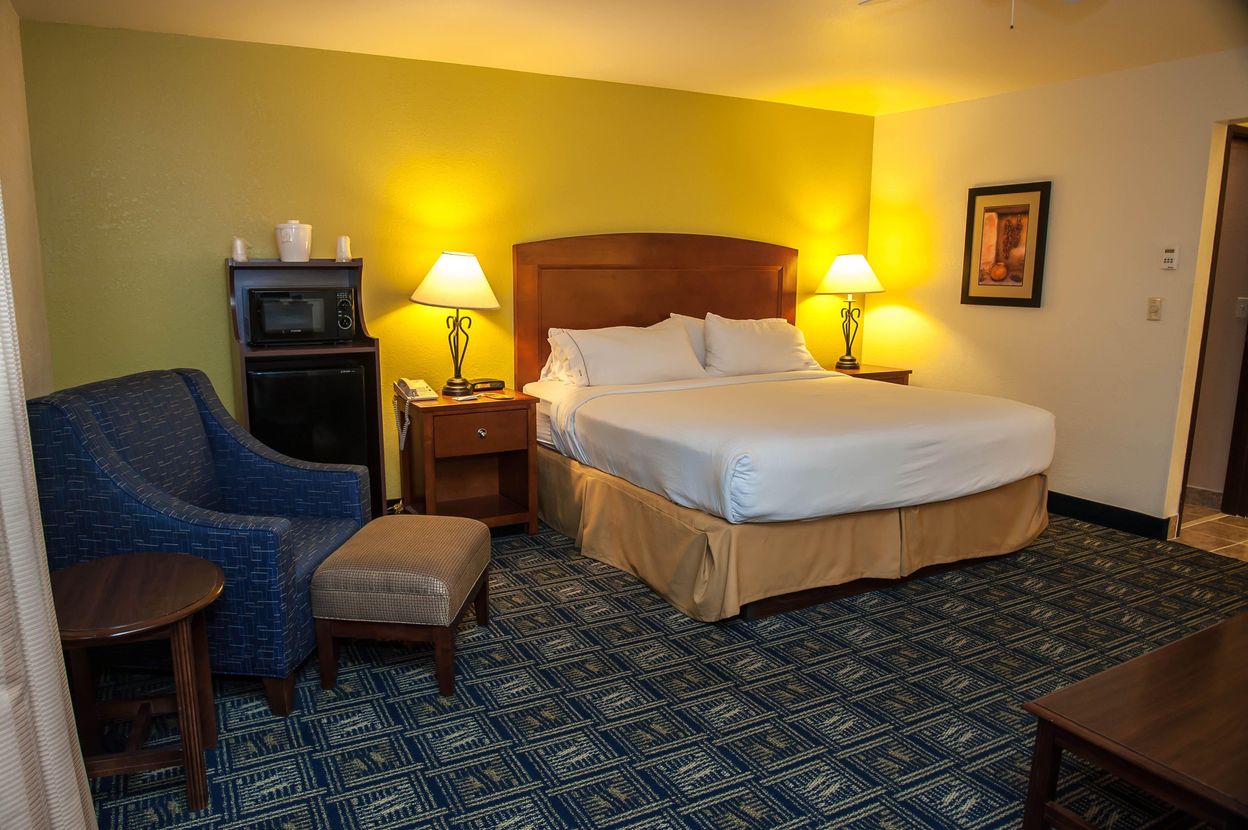 Holiday Inn Express Tucson-Airport By Ihg Exterior photo