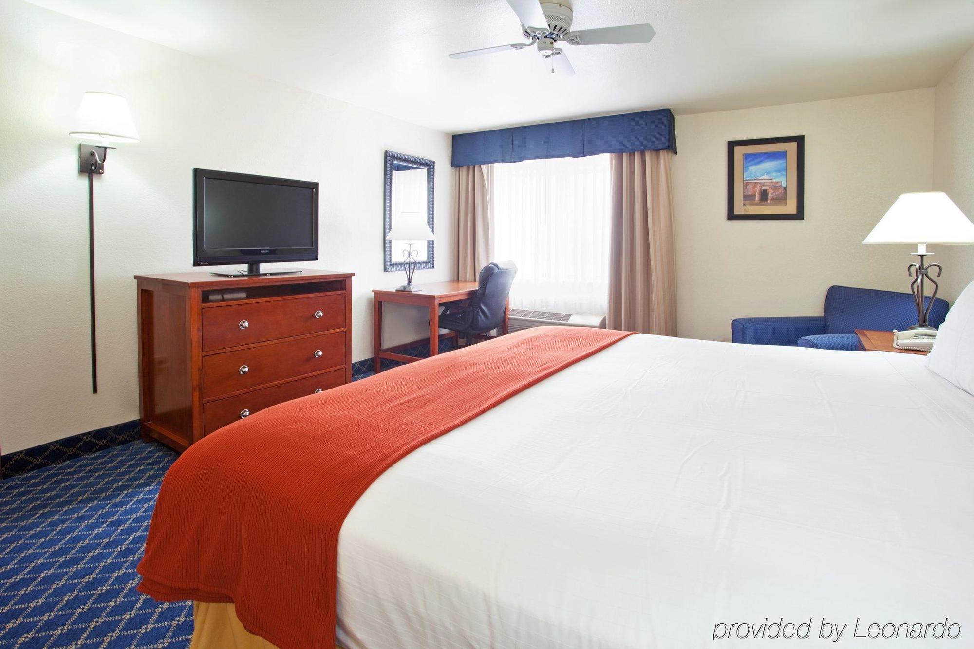 Holiday Inn Express Tucson-Airport By Ihg Room photo